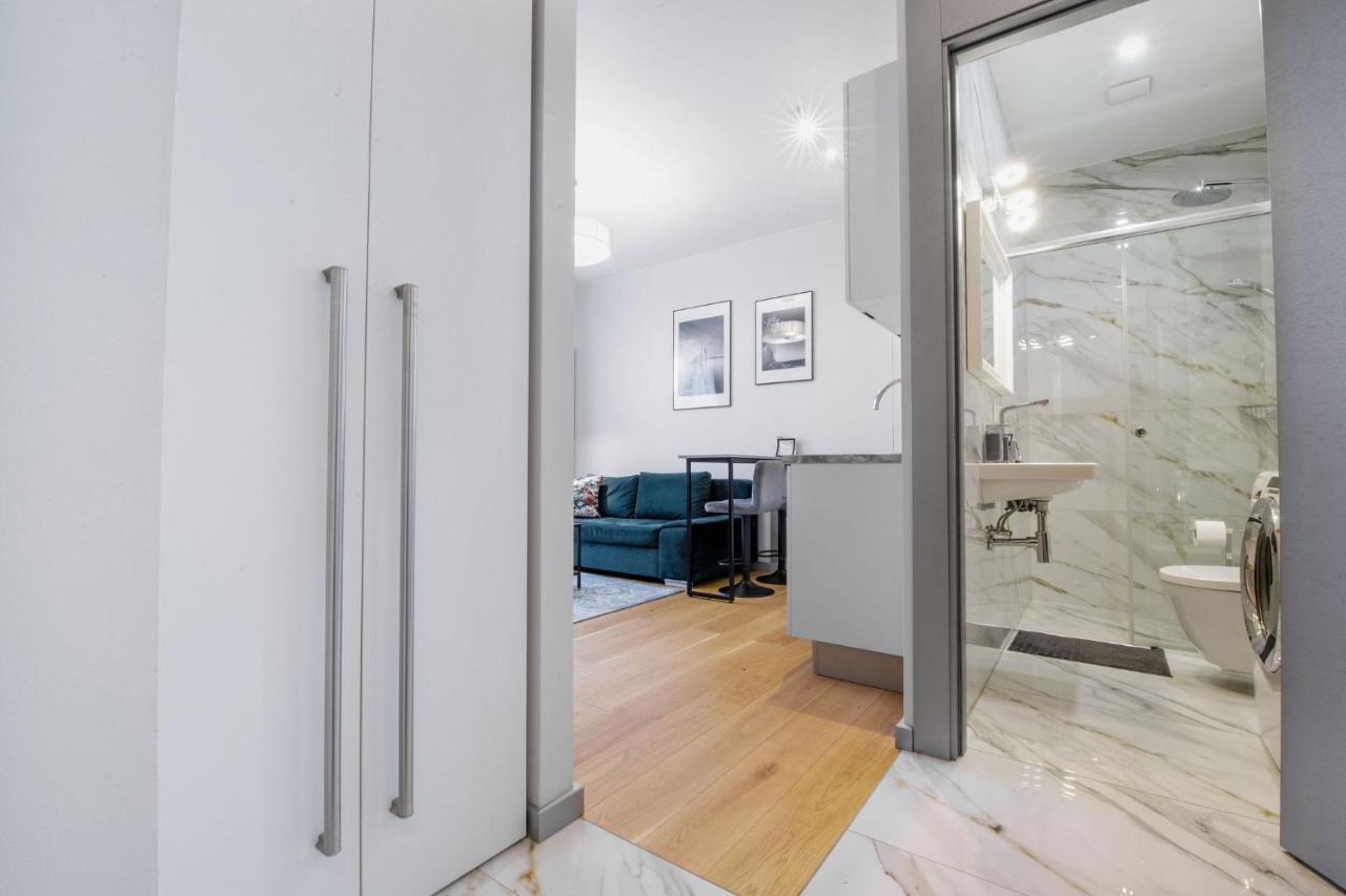Design Apartment Loft Majori With Large Terrace ยูร์มาลา ภายนอก รูปภาพ